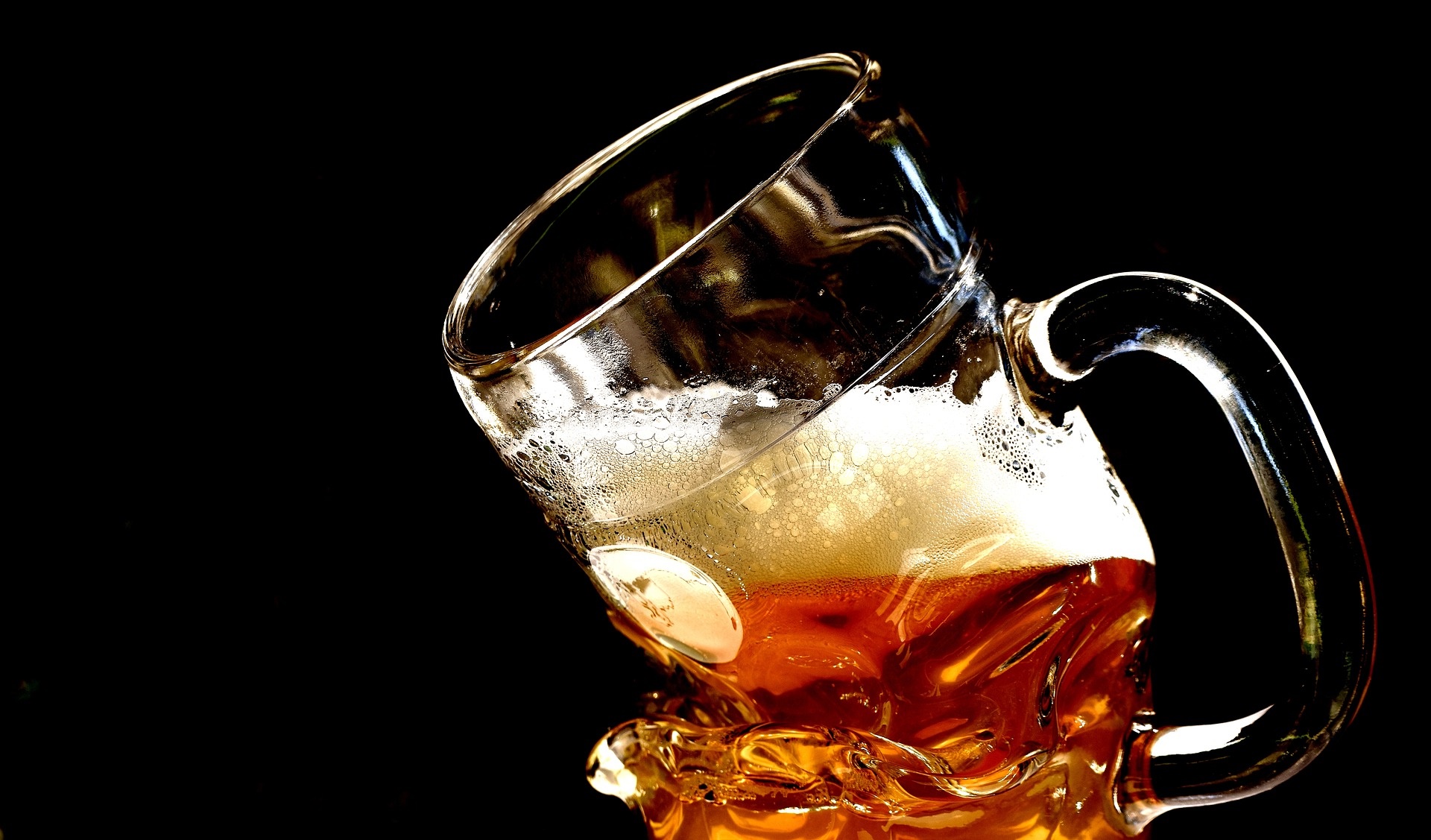 SVE VIŠE PIVOVARA, SVE MANJE KUPACA U Americi usporava ‘bum’ craft piva