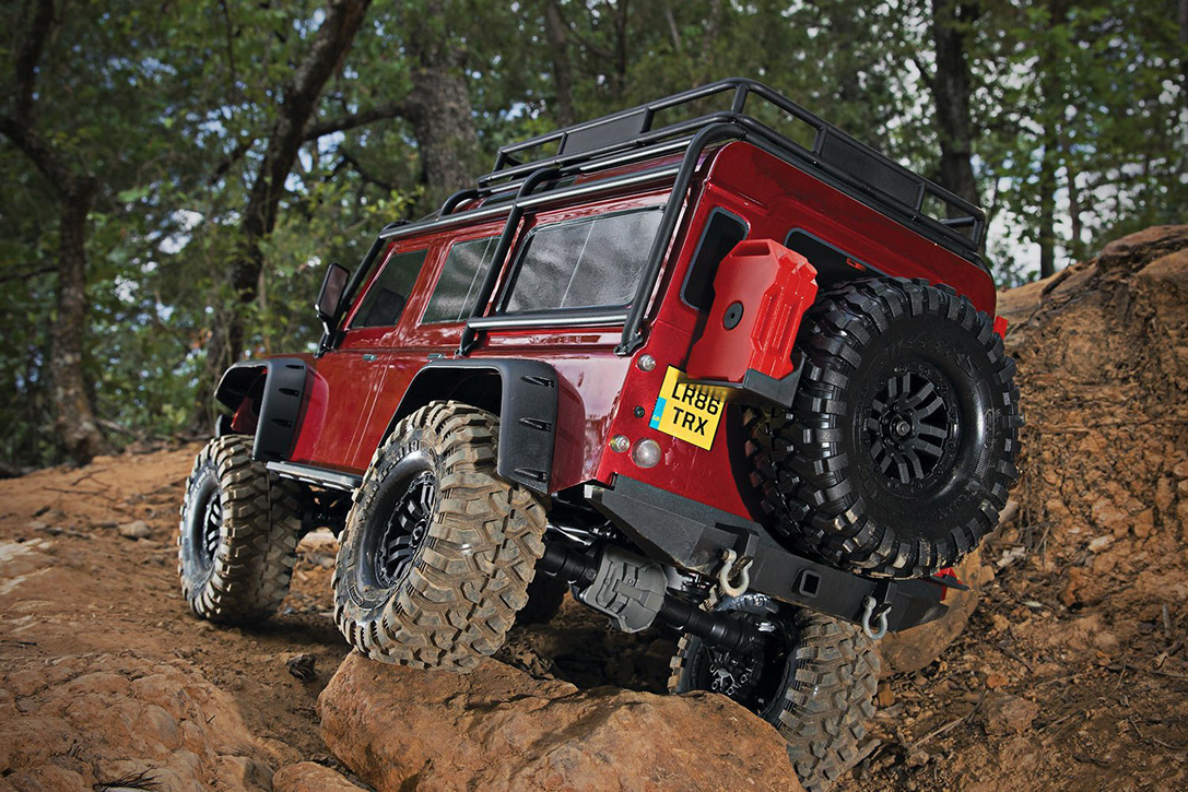 TRAXXAS TRX RC DEFENDER Postoji li muškarac među vama koji ovo ne želi imati?