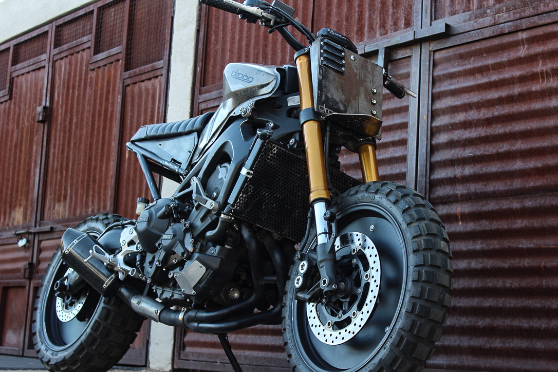 Gospodo, bliži se kraj svijeta, a ovo je droogar kojeg želite imati kraj sebe