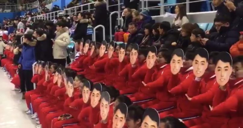 POMALO STRAŠNO Navijačice iz Sjeverne Koreje plijene pažnju režiranom koreografijom