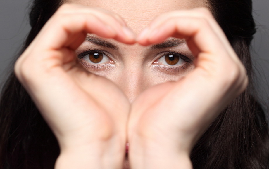 Zaboravite poljupce. Pogled govori je li vaša veza ljubav ili požuda