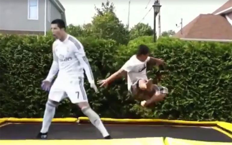 Napokon znamo što Cristiano Ronaldo radi dok ne trčkara po terenu poput curice