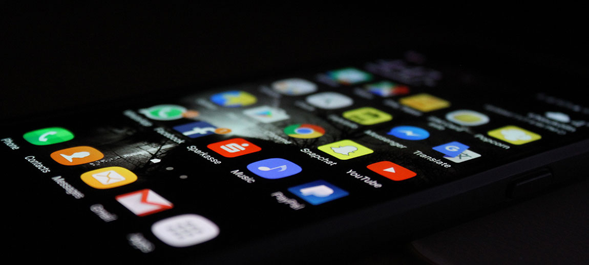 CURI NA SVE STRANE Zuckerberg izjavio da je mnogim korisnicima javni profil mogao biti meta napada