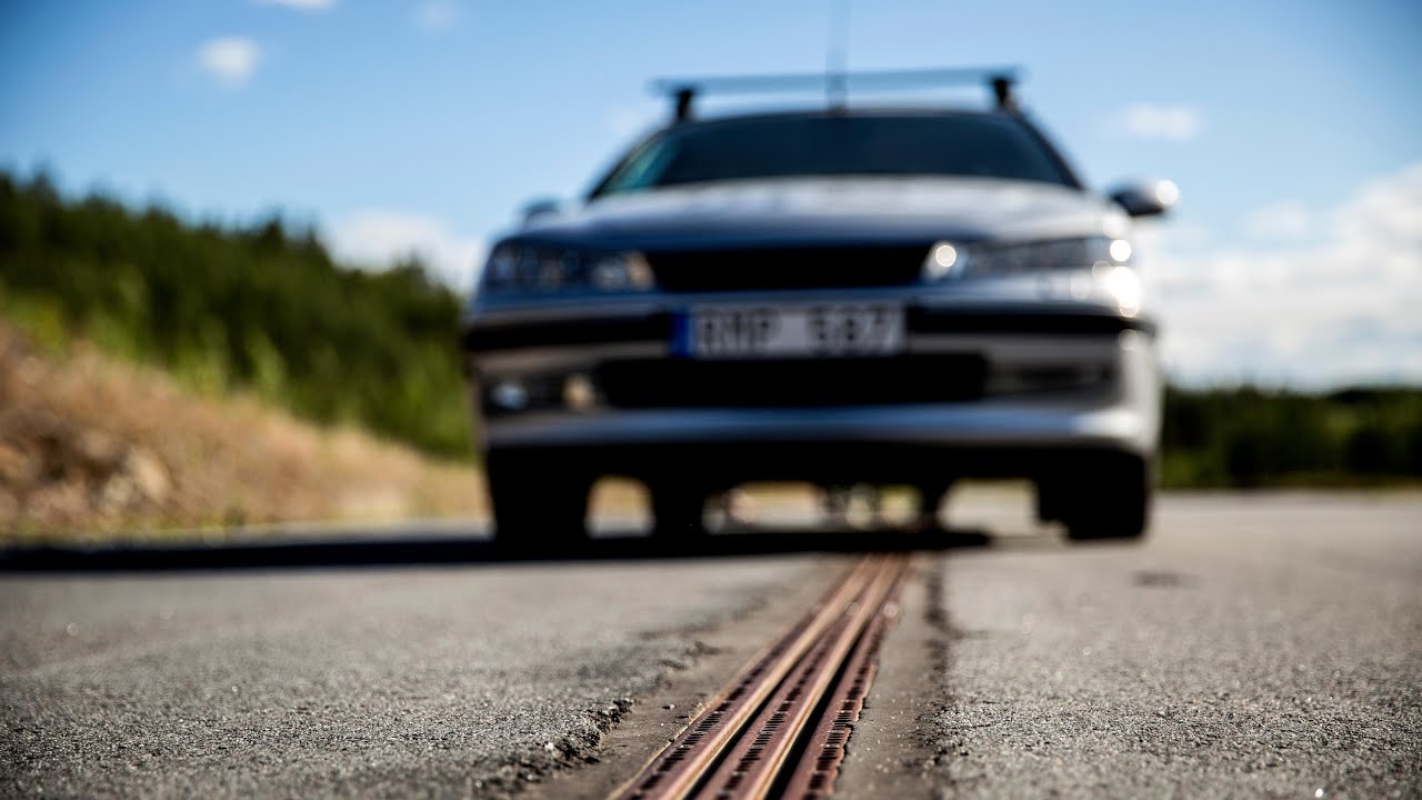 SVE NA STRUJU U Švedskoj otvorena prva cesta koja puni baterije električnih vozila