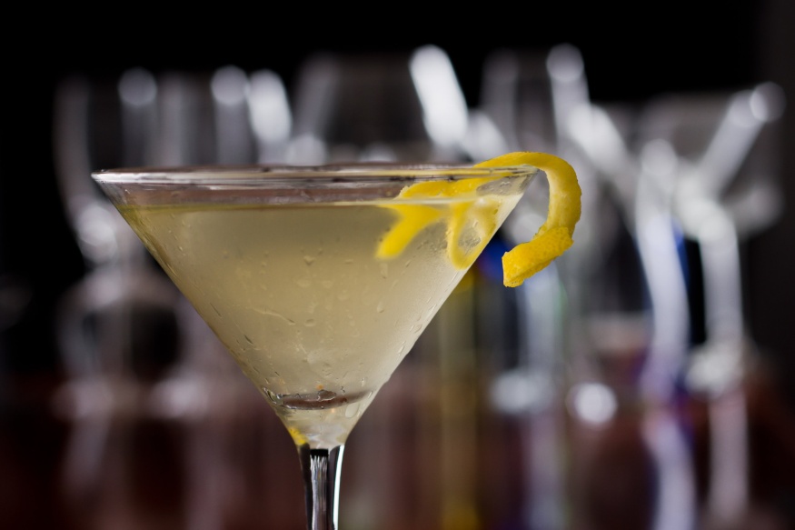 Vesper martini: saznajte tajnu omiljenog pića Jamesa Bonda!